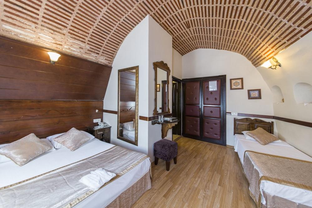 Naz Wooden House Inn Istanbul Exterior foto