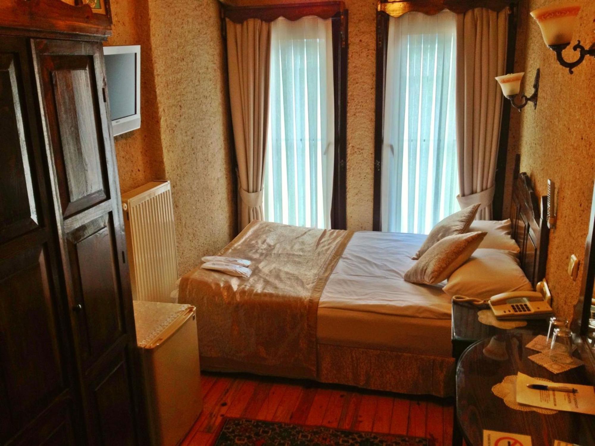 Naz Wooden House Inn Istanbul Exterior foto