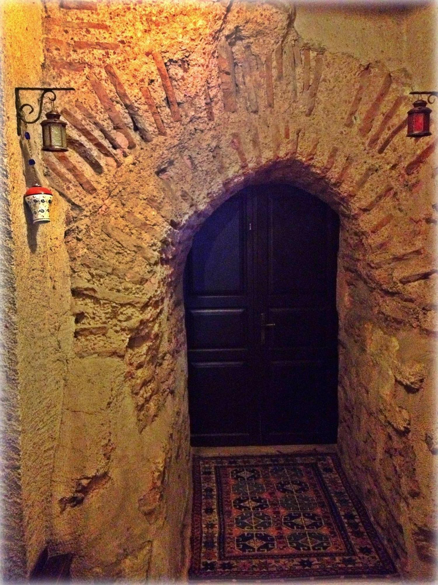 Naz Wooden House Inn Istanbul Exterior foto