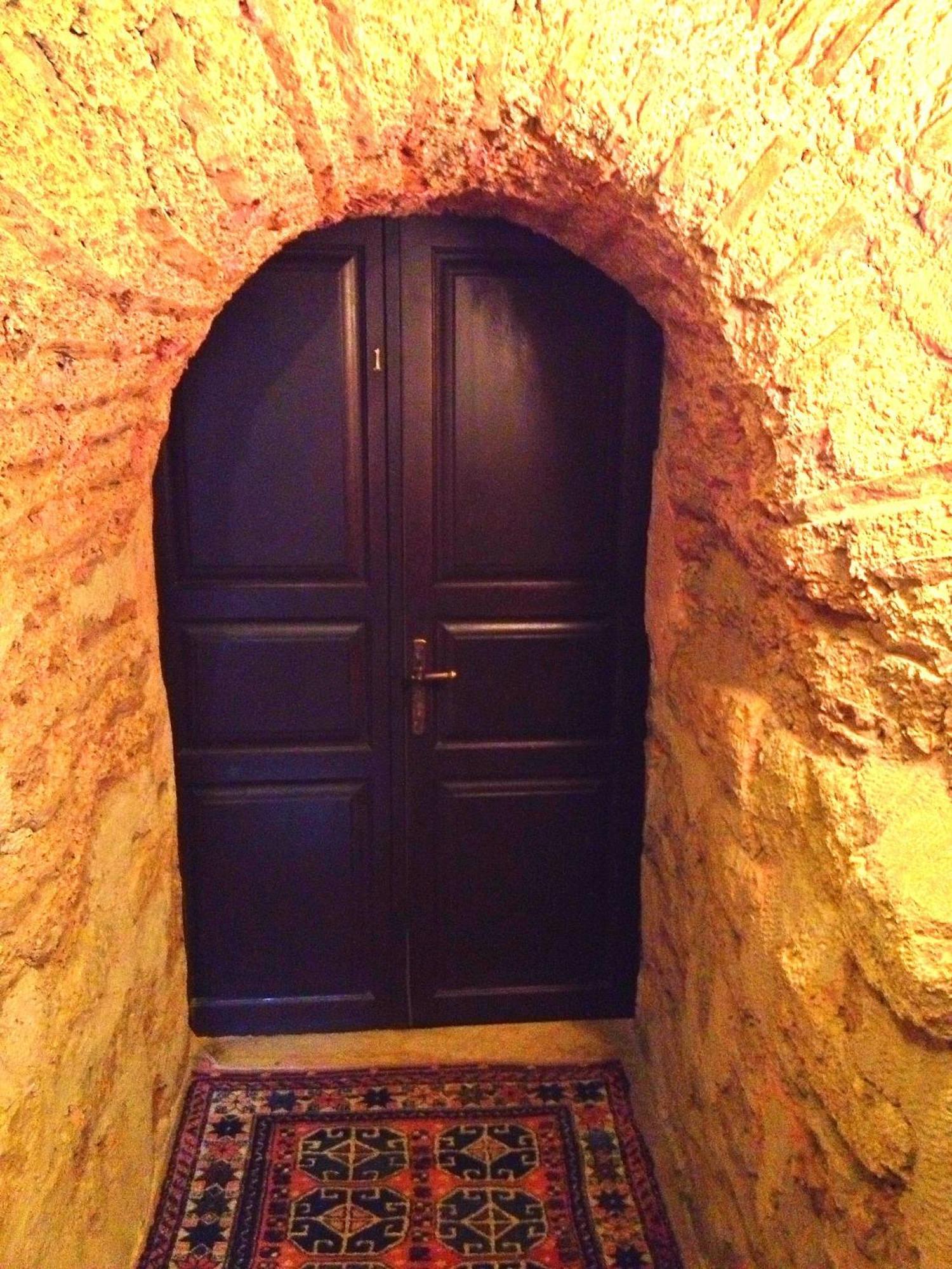 Naz Wooden House Inn Istanbul Exterior foto