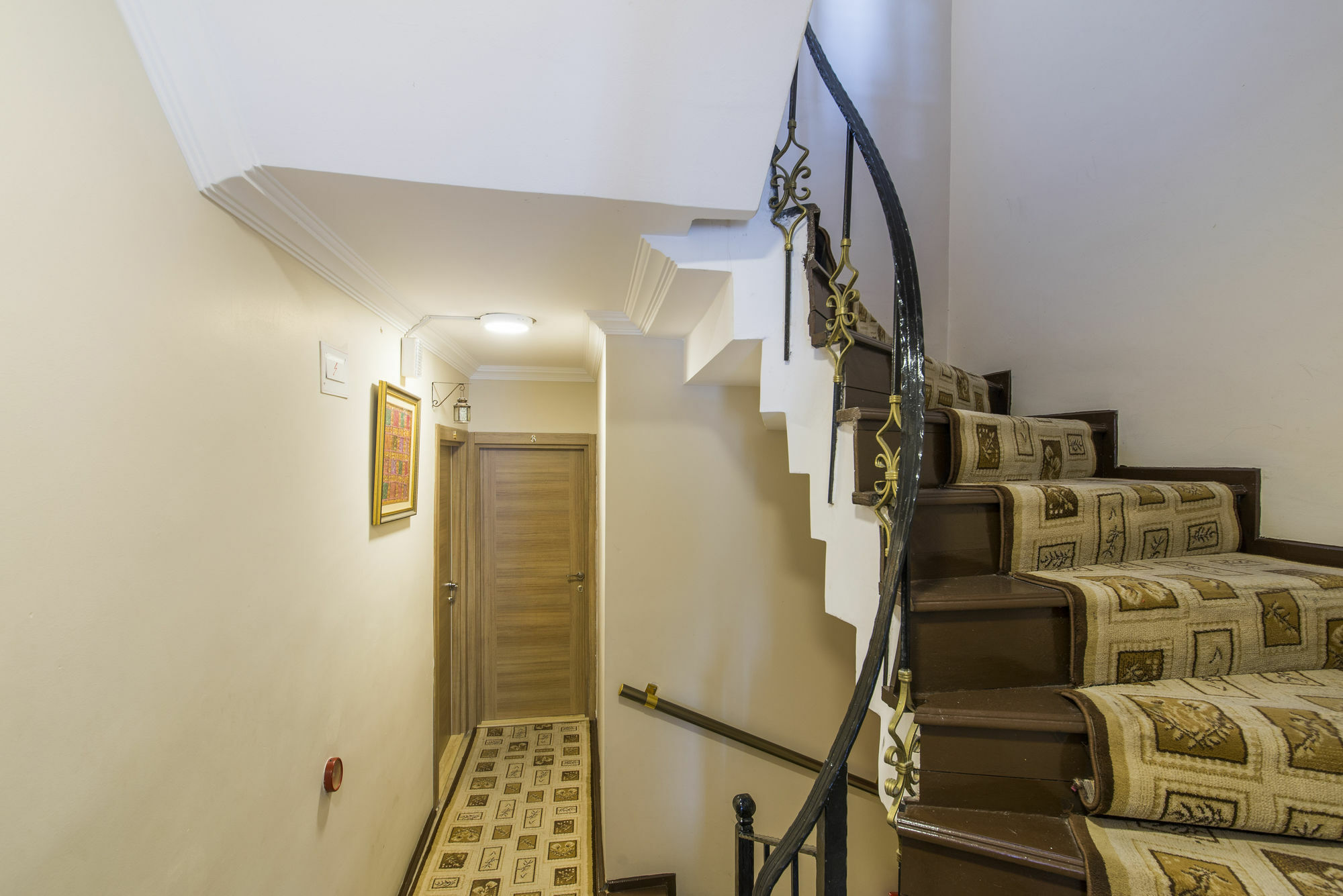 Naz Wooden House Inn Istanbul Exterior foto